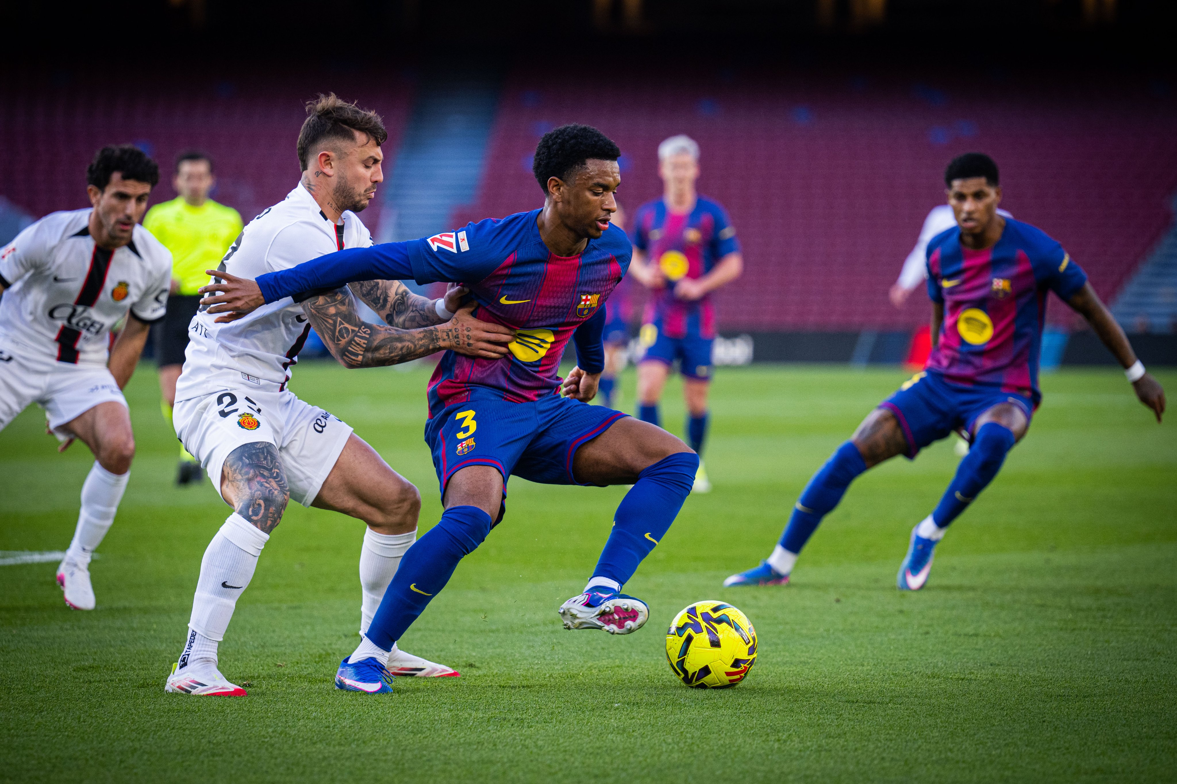 Barcelona Aplasta al Mallorca (3-0): ¡Goles y Resumen!